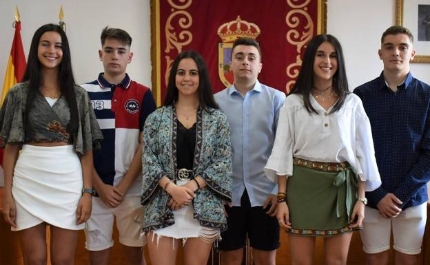 «Ser elegida por tus amigos para ser reina de las fiestas es una alegría muy grande»