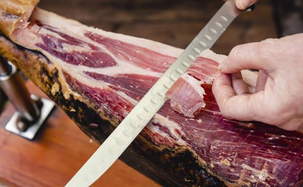 ¿Es saludable comerse la grasa blanca del jamón ibérico?