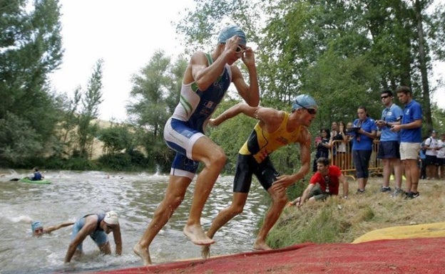 Música y deporte para celebrar el XXV Triatlón de Almazán