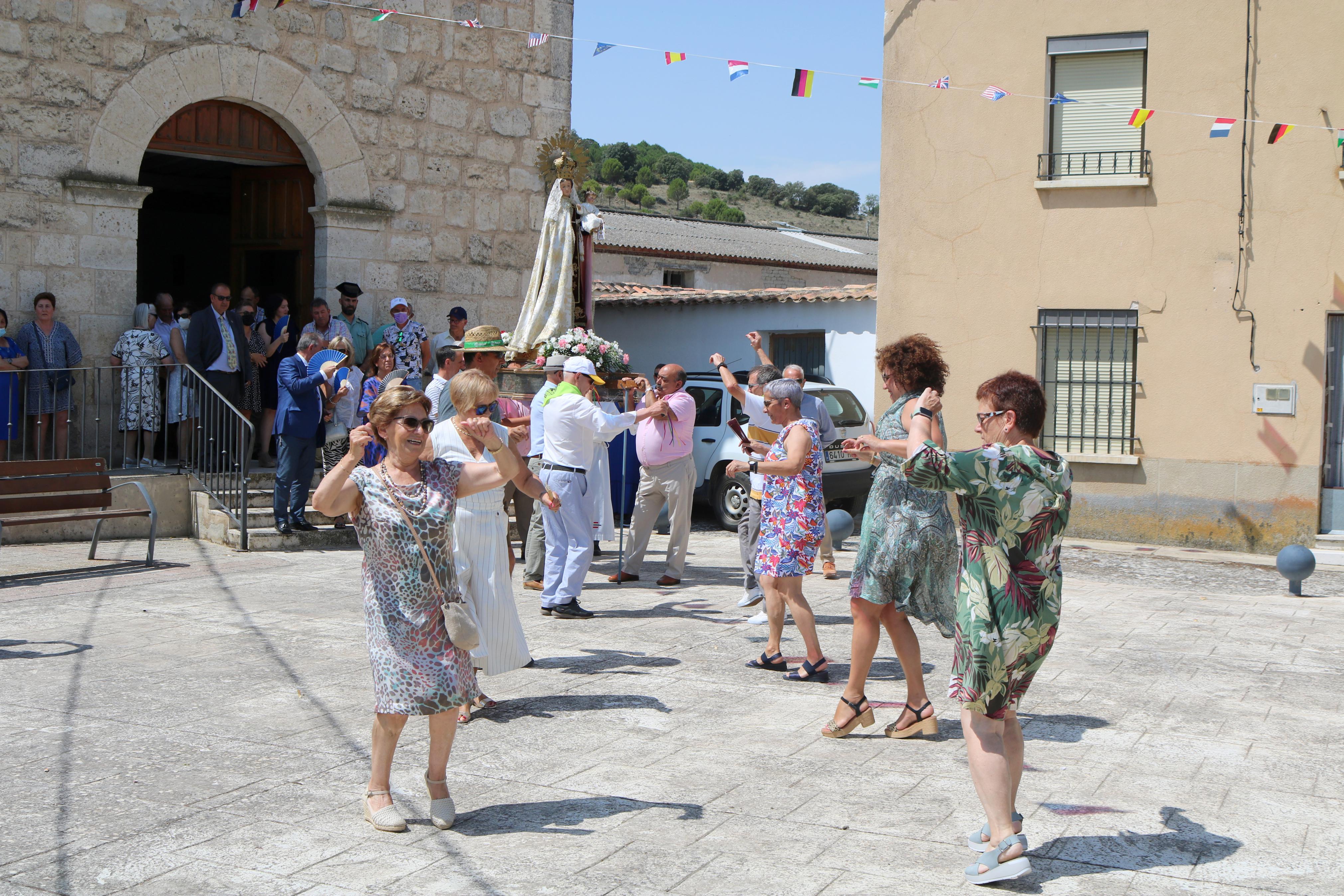 Cevico Navero celebra la fiesta de la Virgen del Carmen