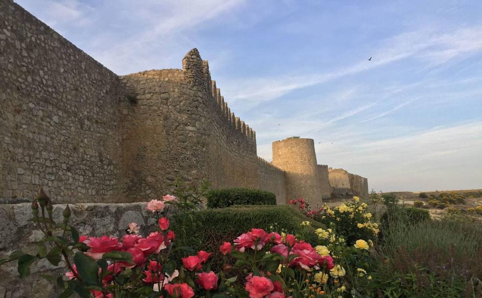 Urueña: centenaria muralla de una frontera medieval
