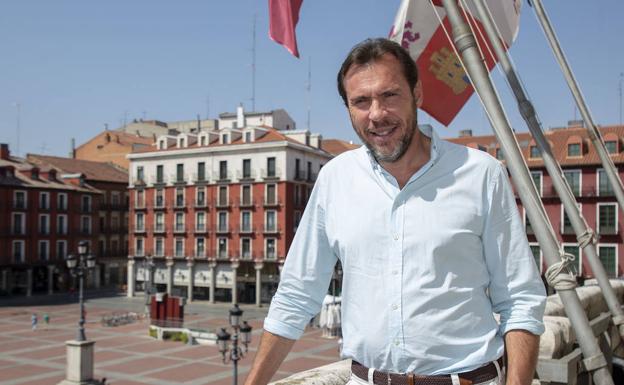 Óscar Puente insta a Mañueco a recibir «algún curso» sobre cómo coordinar una emergencia