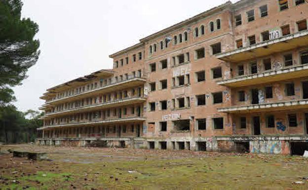 Boecillo quiere resucitar su sanatorio en ruinas para usos sanitarios o de ocio