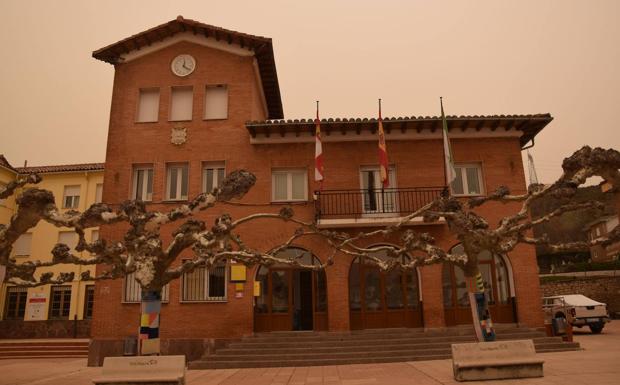 Santibáñez de la Peña: «Todo gira en torno al Monasterio de San Román»