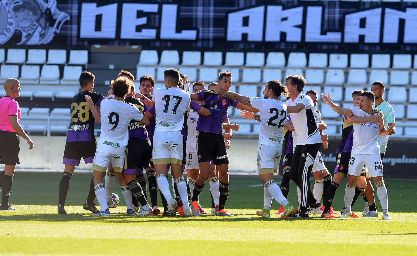 Valladolid y Burgos consultaron poder jugar con 11 la segunda parte en El Plantío