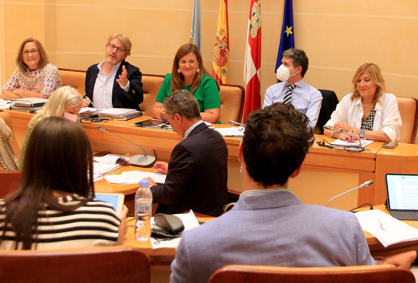 «Nos veremos en los juzgados», avisa el portavoz del PP sobre la fragmentación de contratos