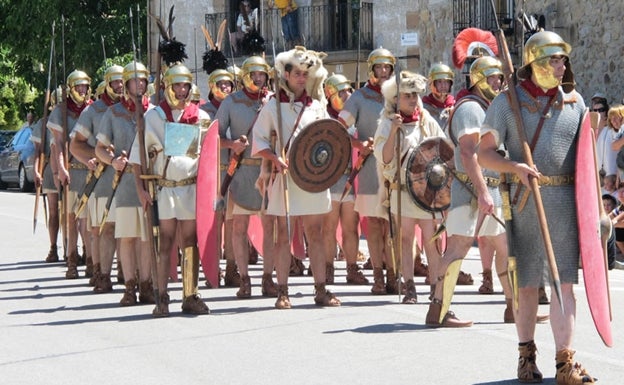 Tierraquemada vuelve con su representación popular estival con 'La caída de Numancia'
