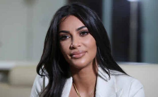 Kim Kardashian se somete a un doloroso tratamiento para mantener su piel perfecta