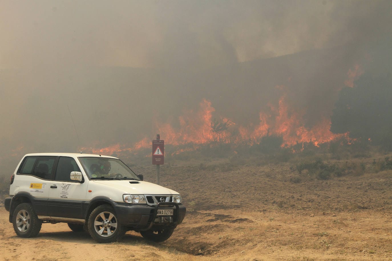 «Indicios de intencionalidad» en el incendio de nivel 2 activo desde ayer en Ávila