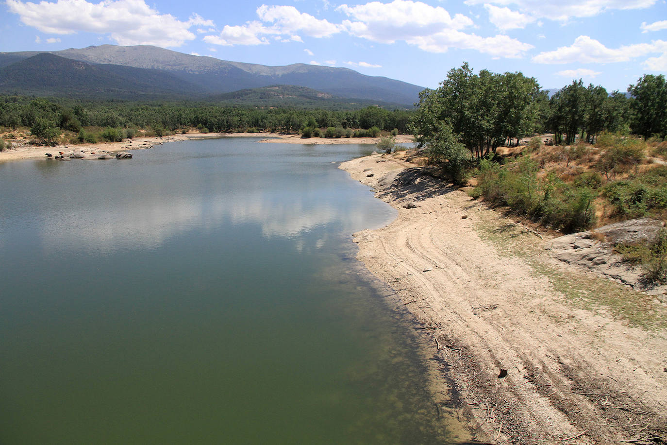 Segovia empezará a restringir el uso del agua cuando los embalses bajen del 50%