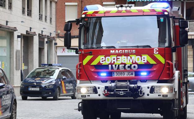 Intoxicados de carácter leve dos menores de 1 y 6 años en el incendio de una cocina en Palencia