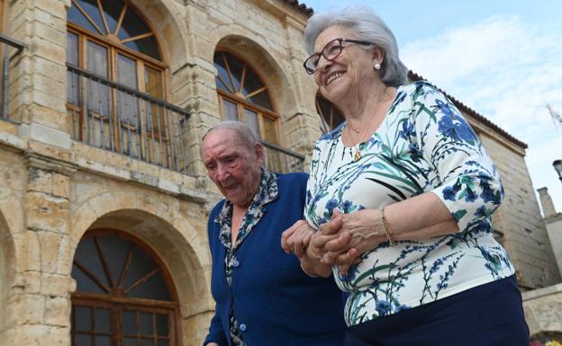 «Mientras nosotros podamos cuidar de mi madre, no la llevaremos a una residencia»
