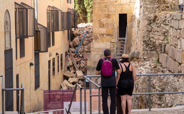 El PSOE achaca a la «dejadez» del Gobierno municipal el estado de la Cueva de Salamanca