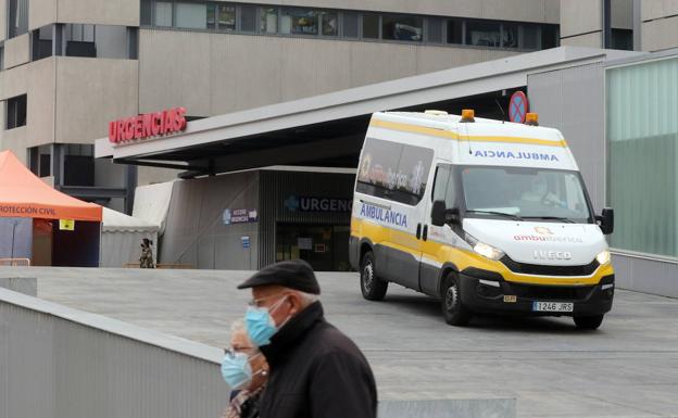 Dos heridos en un accidente en la VA-20 junto a la rotonda de la Michelin en Valladolid