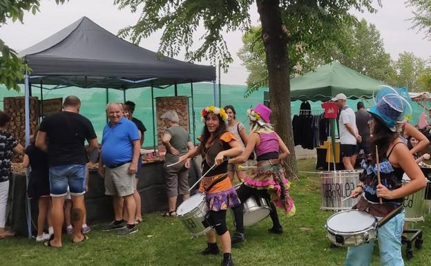 Fuenterrebollo celebra la décima edición de su Feria de Artesanía