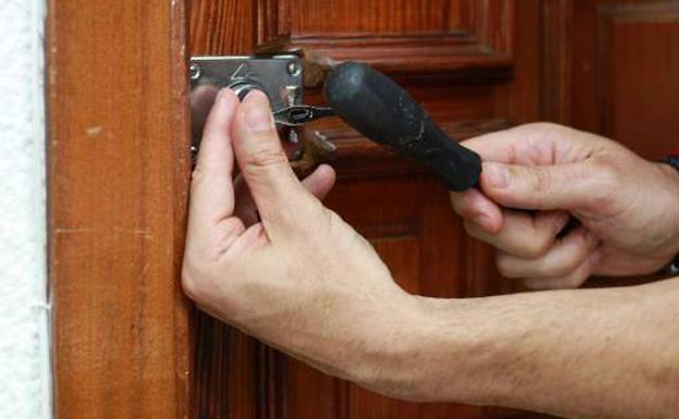 La detención de nueve personas en Zaragoza esclarece robos en Valladolid, Palencia, Burgos y Zamora