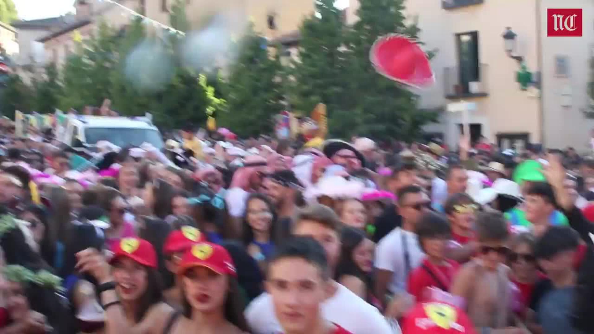 Ambiente previo al pregón de las fiestas de La Granja (Segovia)