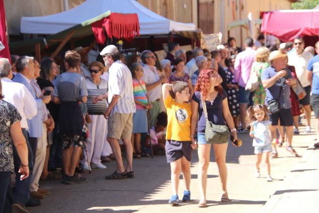 Tordehumos celebra la vigésimo segunda edición de su popular Mercado Artesanal