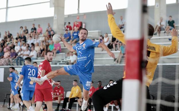Tercer triunfo de pretemporada para el Recoletas ante un combativo San Pablo Burgos