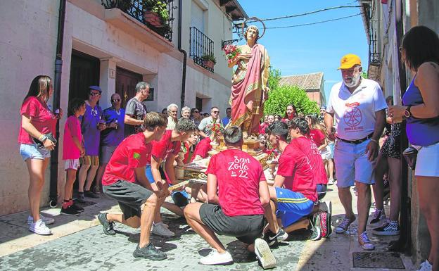San Zoilo vuelve a danzar entre vítores y cantos en el día grande de Carrión