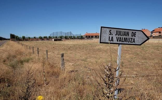 Fallece un hombre atropellado por un tractor mientras labraba una tierra en Doñinos de Salamanca