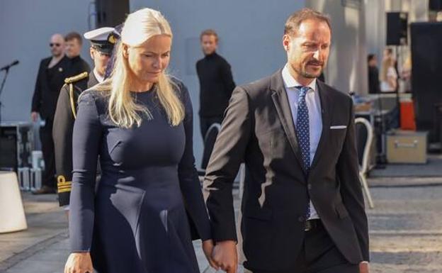 Los noruegos, preocupados por la salud de la princesa Mette-Marit tras contagiarse de coronavirus