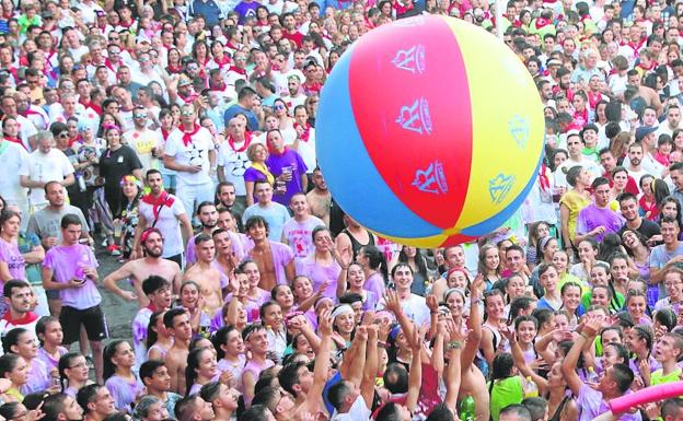 Preparados en Cuéllar para cantar el 'A por ellos'