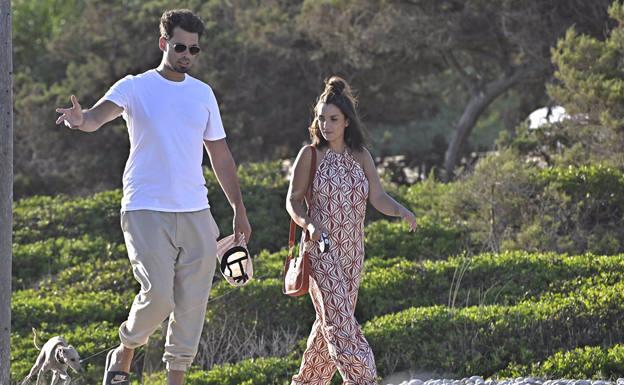 Elettra Lamborghini elige Ibiza para presumir de su felicidad con el Dj Afrojack