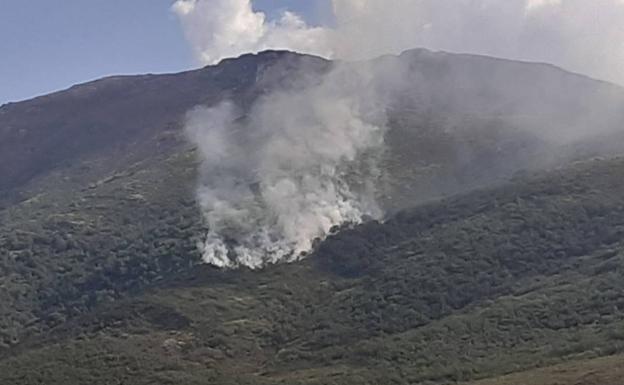 Un rayo provoca un incendio en la provincia de Segovia