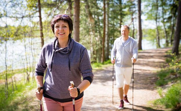 El nordic walking se incorpora al programa deportivo de las fiestas de Valladolid