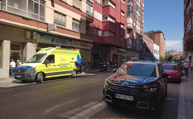 Policía y sanitarios intervienen en dos intentos de suicidio en media hora