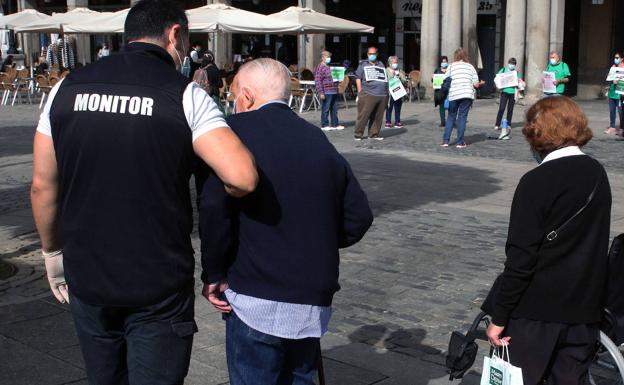 Podemos reclama la recuperación de las actividades para personas mayores