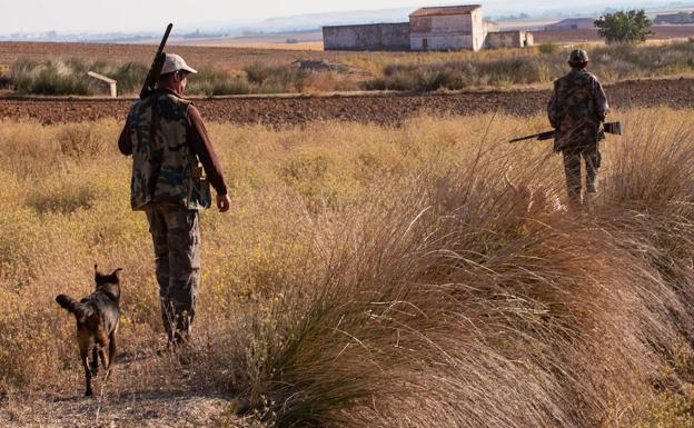 Los cazadores segovianos prevén una de las peores temporadas de media veda en años