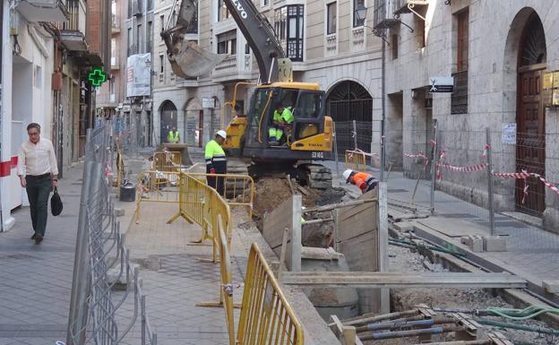 Trece calles de la ciudad permanecen cortadas, aunque diez de ellas se abrirán esta semana