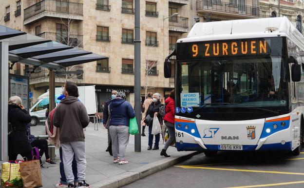 El PSOE de Salamanca pide un mayor fomento del bus urbano al Gobierno municipal