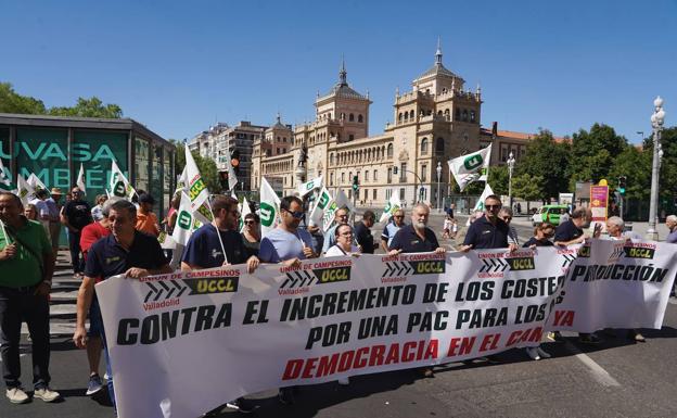 UCCL reclama en la calle medidas de apoyo a agricultores y ganaderos ante el riesgo de desabastecimiento