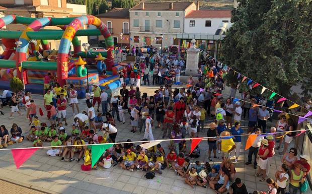 San Miguel del Arroyo comienza este jueves sus fiestas con el pregón de cuatro sanitarios