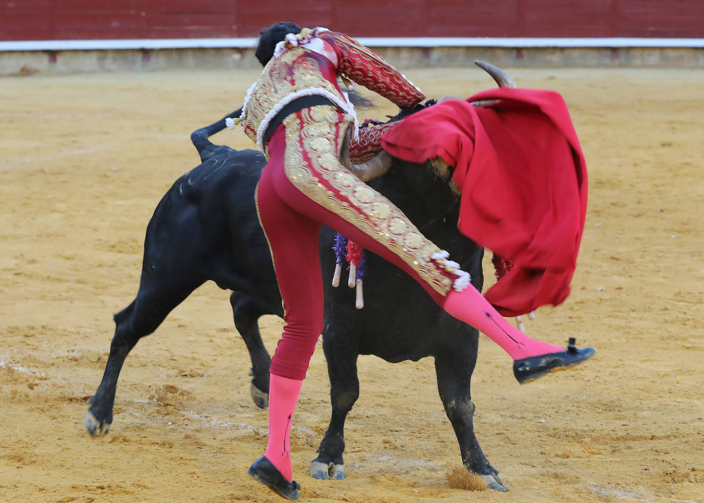 El Juli agranda su leyenda en Palencia