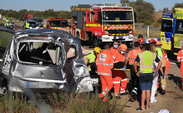 Fallece una mujer y un hombre resulta herido en un accidente en Martín de Yeltes, en Salamanca