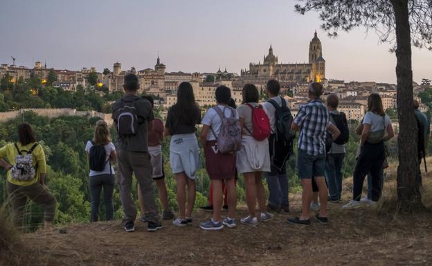 El Ayuntamiento celebra la llegada de turistas más interesados en la ciudad