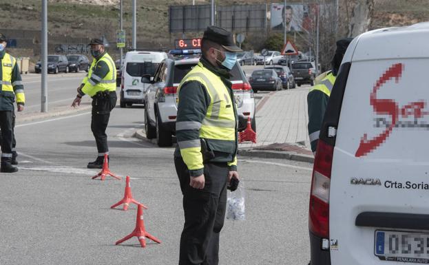 La Guardia Civil detecta un 61% más de positivos al volante que en el primer semestre de 2021
