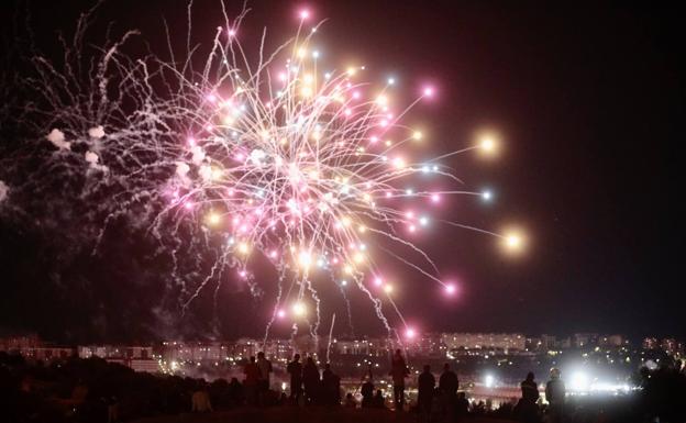 Así han sido los fuegos artificiales de este lunes de ferias