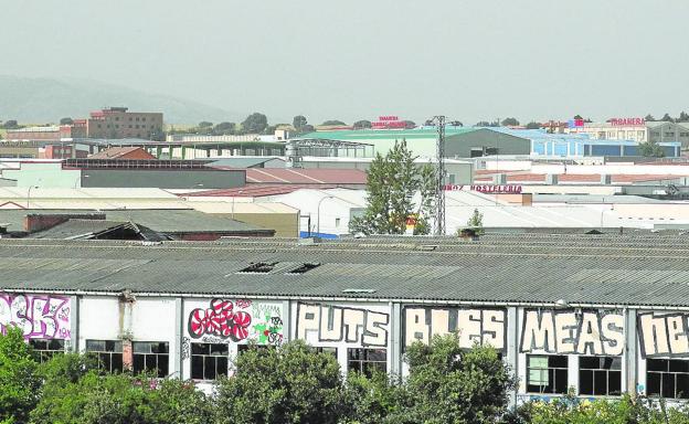 El Ayuntamiento trasladará a la Junta su «inquietud» por la falta de avances en el plan de fomento industrial
