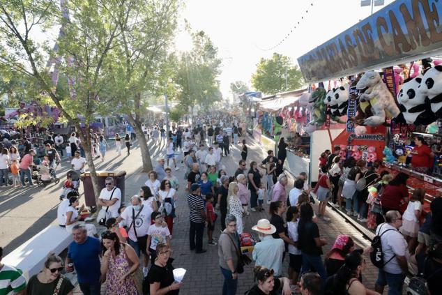 Carruseles en el Real de la Feria en las fiestas de Valladolid 2022 (2/2)