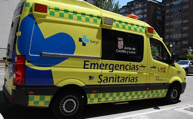 Herido leve un niño en una colisión entre tres turismos en la CL-623 en León