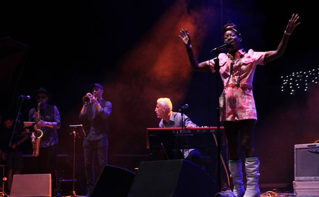 La música negra se cita en Segovia