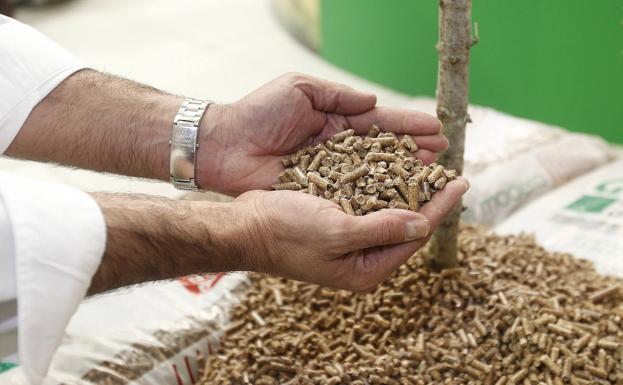 Los pélets aumentan de precio el 67% y la alta demanda retrasa las entregas