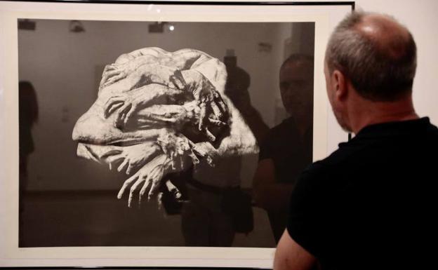 El polaco Mateusz Patrzyk De Oliveira gana la VIII Bienal de Grabado Aguafuerte