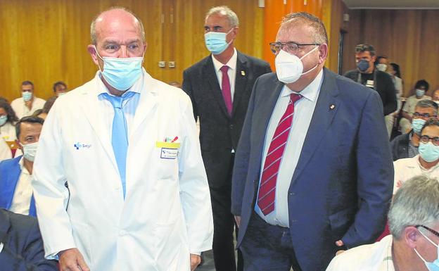 Gómez de Montes asume la gerencia de Asistencia Sanitaria con el reto de reducir las listas de espera