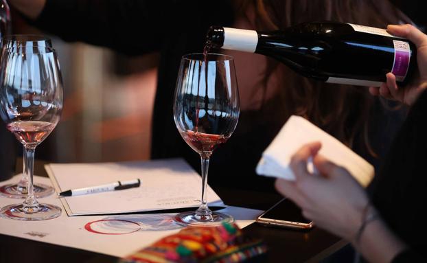 Cata a ciegas de los 26 mejores vinos de Ribera del Duero según Tim Atkin